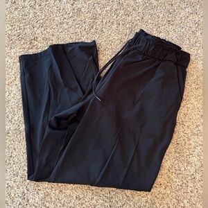 Lululemon black straight leg pant